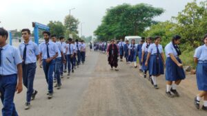 IMG-20230930-WA0081-300x169 मेरी माटी मेरा देश' अभियान के अंतर्गत अमृत कलश यात्रा का स्वामी आत्मानंद शासकीय अंग्रेजी माध्यम स्कूल नवापारा पोड़ी में हुआ आयोजन.. 