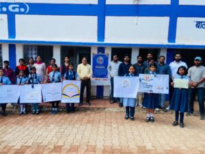 IMG-20231006-WA0090-300x225 स्वामी आत्मानंद जयंती के अवसर पर बुजुर्गो का हुआ सम्मान लिया आशीर्वाद..   * स्वामी आत्मानंद विद्यालय पोड़ी में हुआ आयोजन..