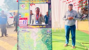 5-300x169 कलेक्टर एवं एसपी ने किया मतदान