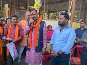 IMG-20231108-WA0033-300x225 भाजपा में प्रवेश उत्सव, सैकड़ों ने थामा पार्टी का दामन।   बाेले खिलाएंगे कमल