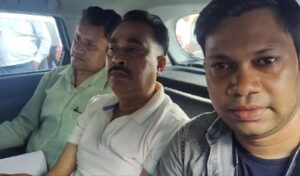 IMG-20240921-WA0206-300x176 रिश्वत लेते पकड़े गए लेखापाल के घर एसीबी की जांच, अंबिकापुर में पटवारी के घर भी देर रात तक जांच