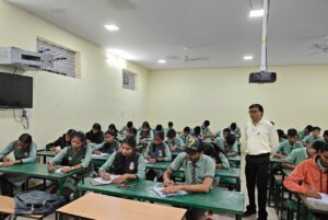 IMG-20240929-WA0396-300x201 आयुष्मान पखवाड़ा के अंतर्गत सभी विकासखण्डों में निबंध प्रतियोगिता आयोजित