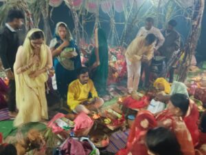 IMG-20241108-WA0391-300x225 जिला अध्यक्ष (पि वर्ग) के द्वारा  छठ घाटों में माथा टेक  मनोकामना पूरी हो छठी मईया प्रार्थना कर चढ़ाया श्रीफल