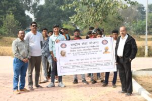 IMG-20241123-WA0458-300x200 जिला पंचायत सीईओ की उपस्थिति में ग्राम पिंड्रा में किया गया स्वच्छता श्रमदान कार्यक्रम का आयोजन