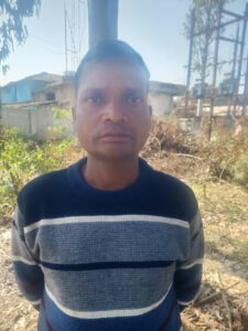 IMG-20241208-WA0142-225x300 भोले भाले ग्रामीणों को नौकरी लगाने के नाम पर 147000 रुपये की धोखाधड़ी करने वाले फरार आरोपी को गिरफ्तार कर भेजा गया जेल