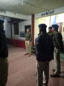 IMG-20250101-WA0700-225x300 नववर्ष के आगमन के मद्देनजर पुलिस अधीक्षक बलरामपुर द्वारा देर रात्रि किया गया थाना चौकियों का निरीक्षण बसंतपुर, थाना त्रिकुण्डा, थाना रामानुजगंज, चौकी डौरा, चौकी विजय नगर, चौकी वाड्रफनगर का औचक निरीक्षण।