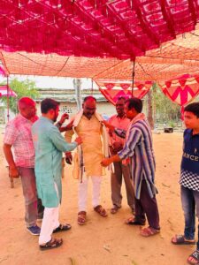 IMG-20250316-WA0136-225x300 स्व. राजकुमार गुप्ता के निवास में होली मिलन समारोह का आयोजन