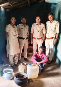 IMG-20260324-WA0008-211x300 अवैध शराब पर आबकारी विभाग की बड़ी कार्रवाई, 15 बल्क लीटर महुआ शराब जब्त